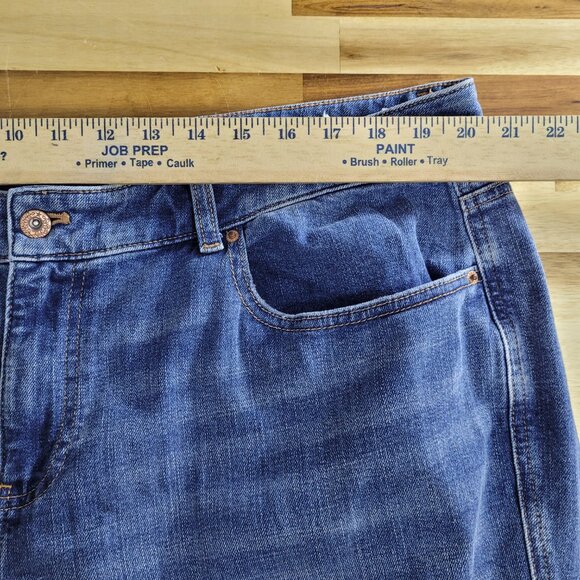 Talbots Women's Size 16W Ventura Wash High Waist Straight Ankle Jeans Raw Hem - Picture 10 of 11